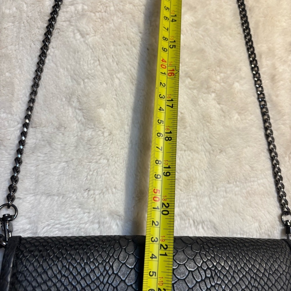 AKAIV Crossbody Bag Black Reptile Print Steel-tone Chain Strap Tassel Vegan - Picture 16 of 16
